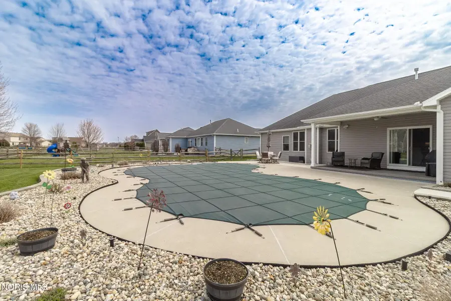 6376 Whitehouse Valley Drive, Whitehouse, OH 43571 - #3