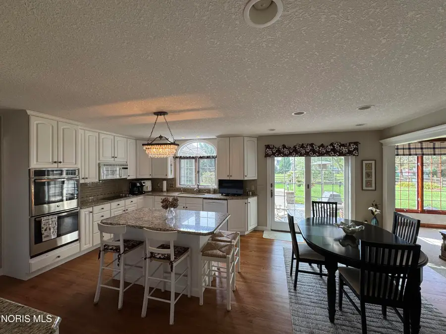 7455 Valhalla Drive, Maumee, OH 43537 - #3