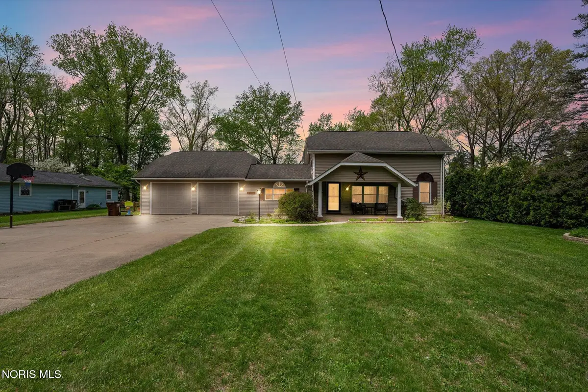 1860 Connecticut Boulevard, Holland, OH 43528 - #1