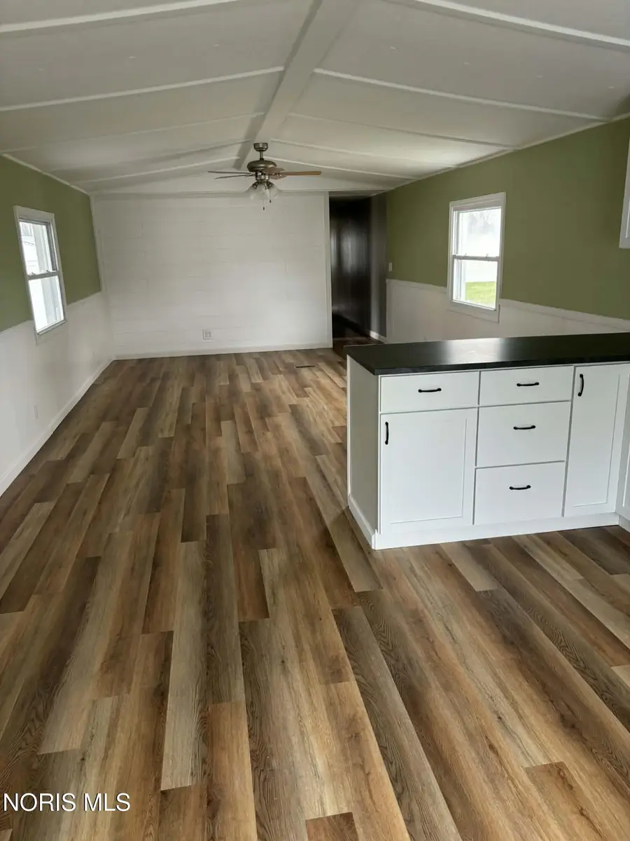 1406 Huntington Drive, Findlay, OH 45840 - #3