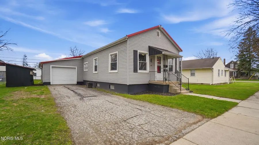 310 N Beech Street, Bryan, OH 43506 - #2