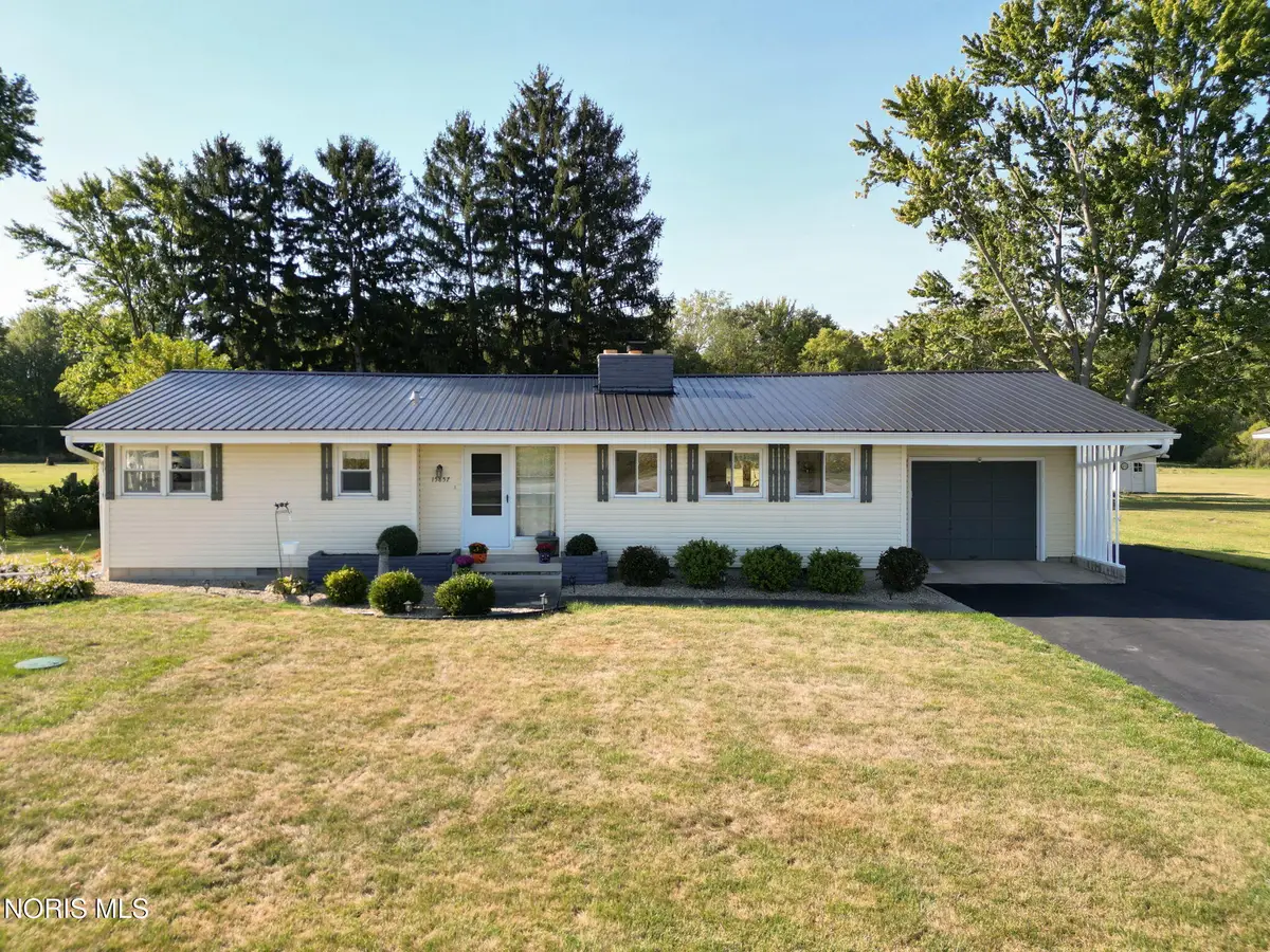 15857 State Rt 568, Findlay, OH 45840 - #1