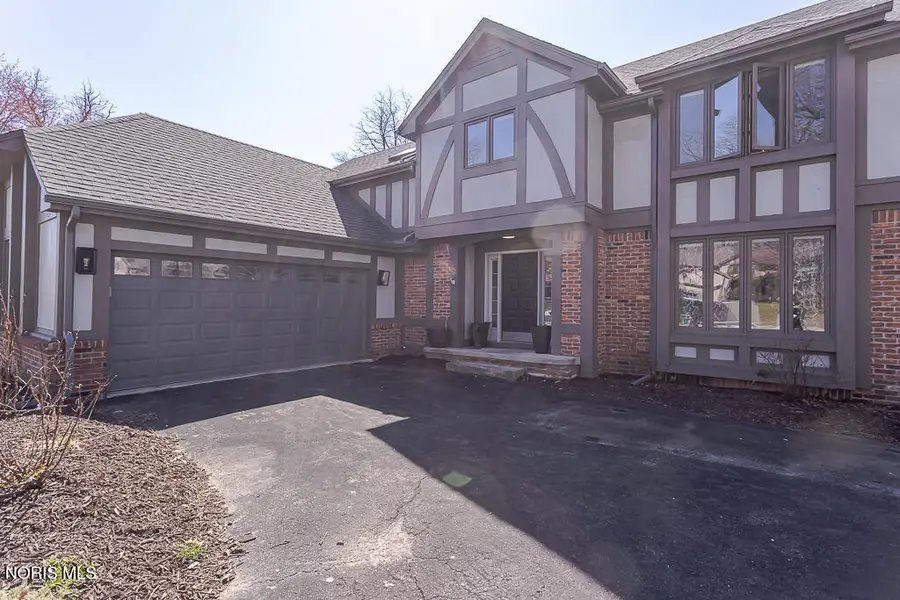 6957 Cloister Road, Toledo, OH 43617 - #3
