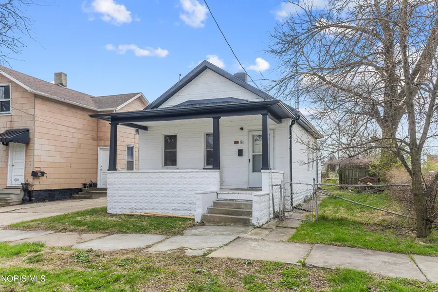 911 Vinton Street, Toledo, OH 43609 - #2