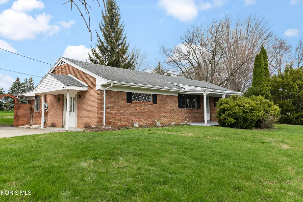 6460 N River Road, Waterville, OH 43566 - #1