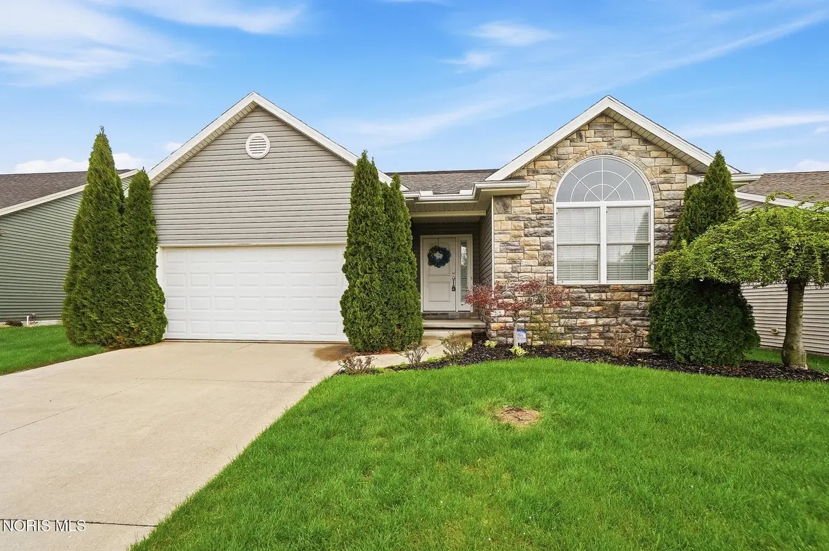 812 Meadowchase Lane, Toledo, OH 43615 - #1