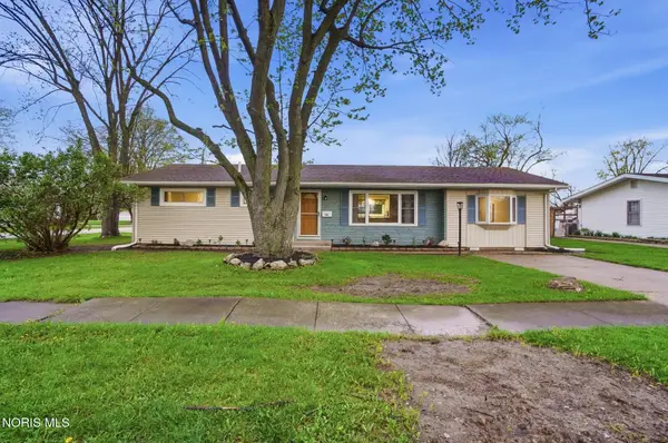 110 Mount Vernon Place, Walbridge, OH 43465