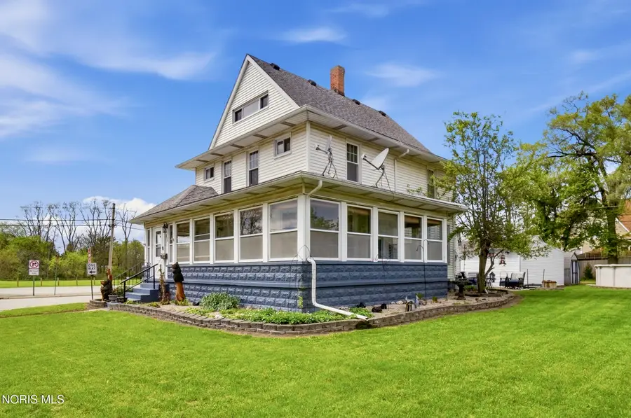 208 Dodge Street, Swanton, OH 43558 - #2