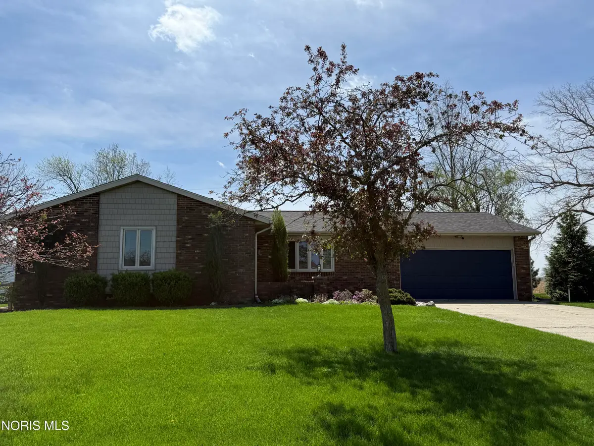 879 Regonda Drive, Defiance, OH 43512 - #1