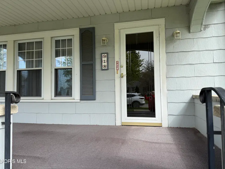 918 Birdseye Boulevard, Fremont, OH 43420 - #2