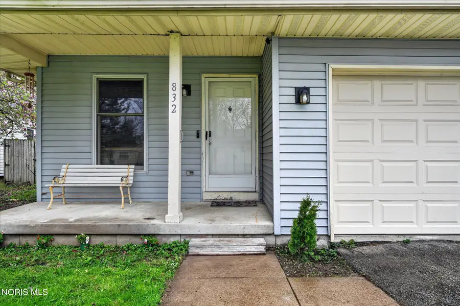 832 Anderson Street, Northwood, OH 43619 - #2