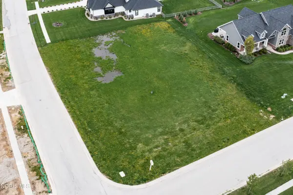3748 Turtle Creek Drive, Perrysburg, OH 43551