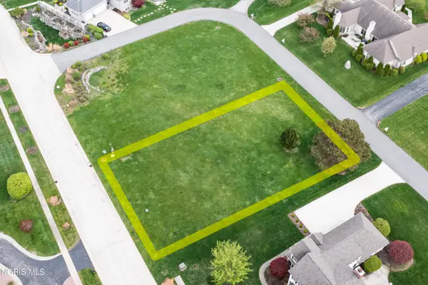 3312 Riverwood Court, Perrysburg, OH 43551