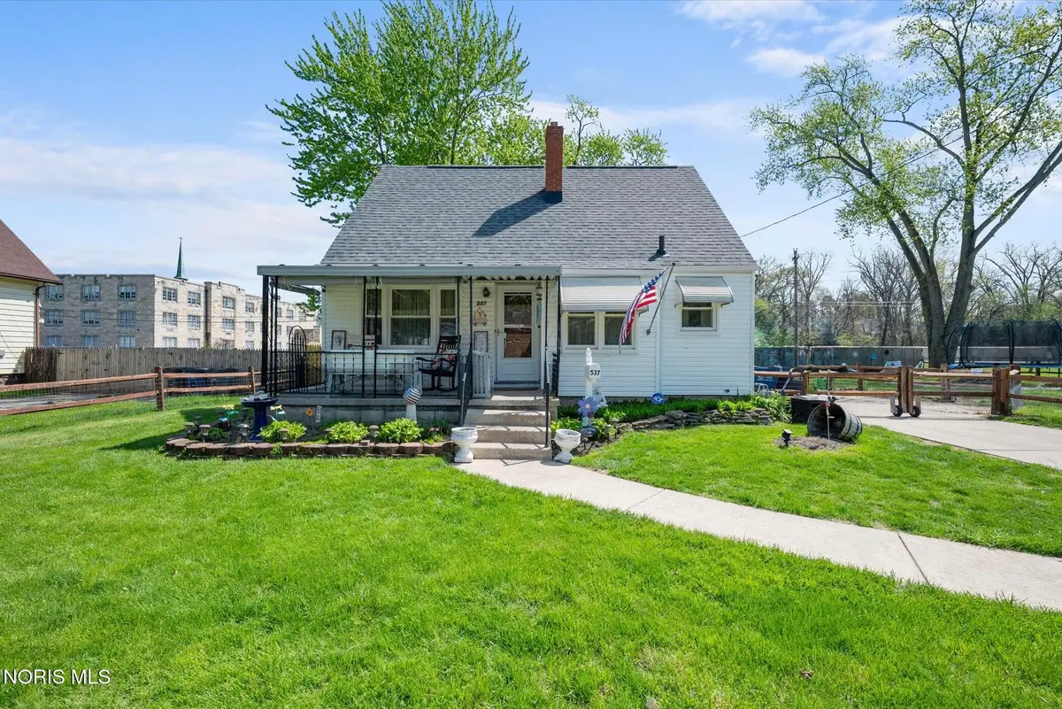 537 Lynnhaven Drive, Toledo, OH 43609 - #1