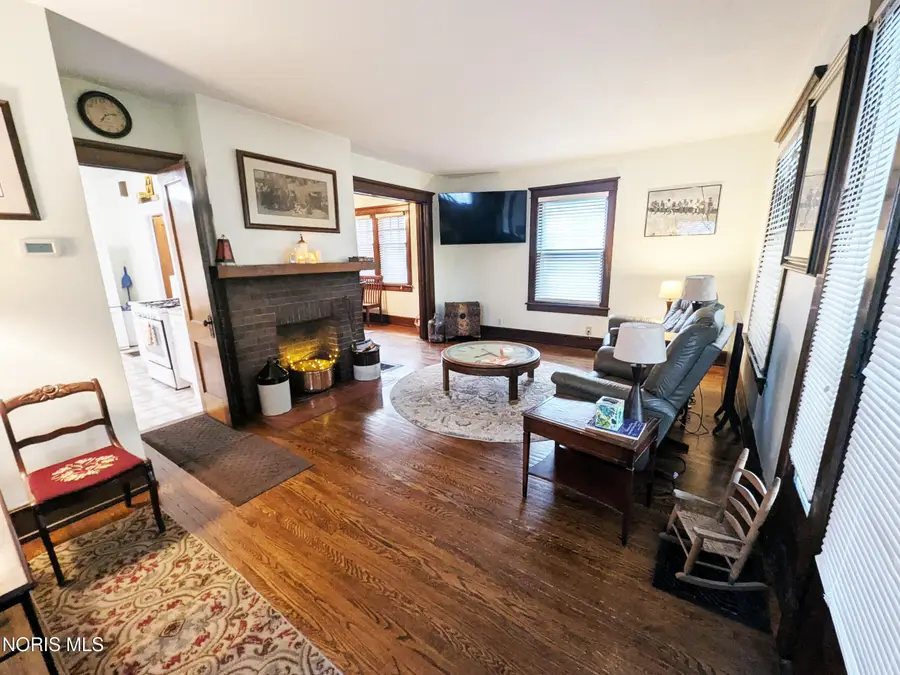 429 N Union Street, Fostoria, OH 44830 - #2