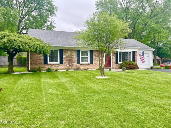 60 Mount Vernon Court, Waterville, OH 43566