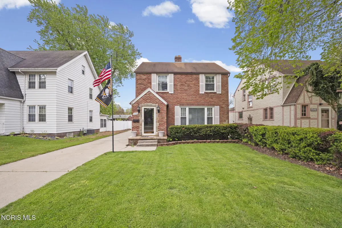 2724 Eastmoreland Drive, Oregon, OH 43616 - #1