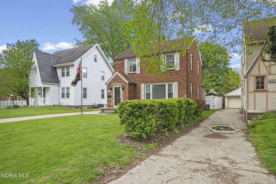 2724 Eastmoreland Drive, Oregon, OH 43616 - #3