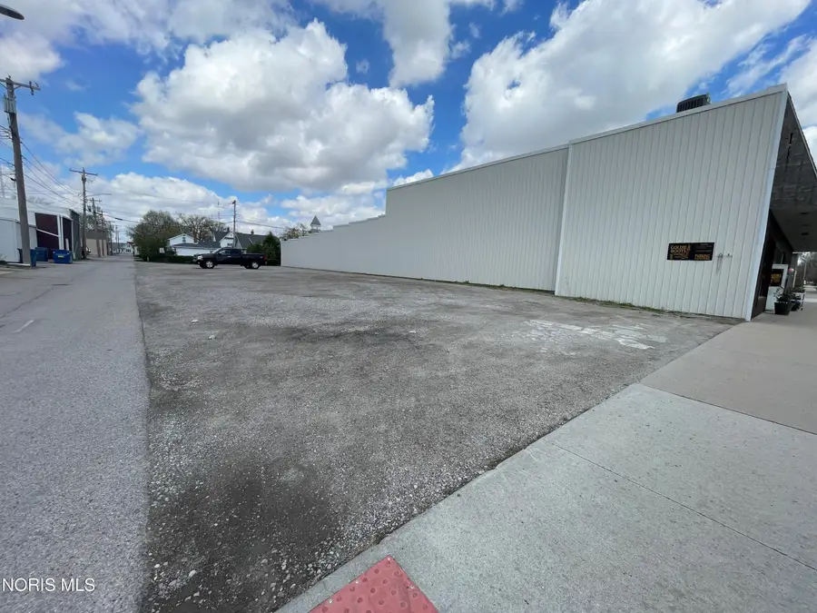 E Indiana Street, Edgerton, OH 43517 - #2