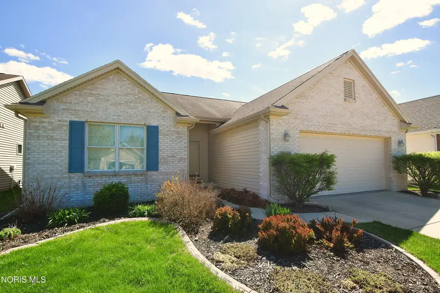 6945 Southpine Ct, Maumee, OH 43537 - #3