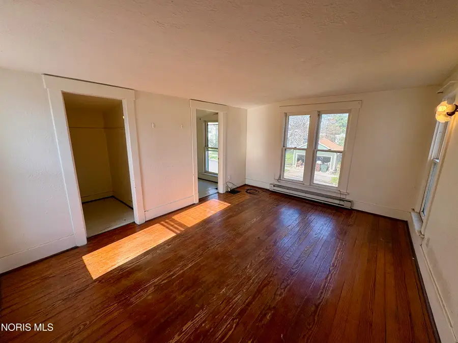 372 W Perry Street, Tiffin, OH 44883 - #3