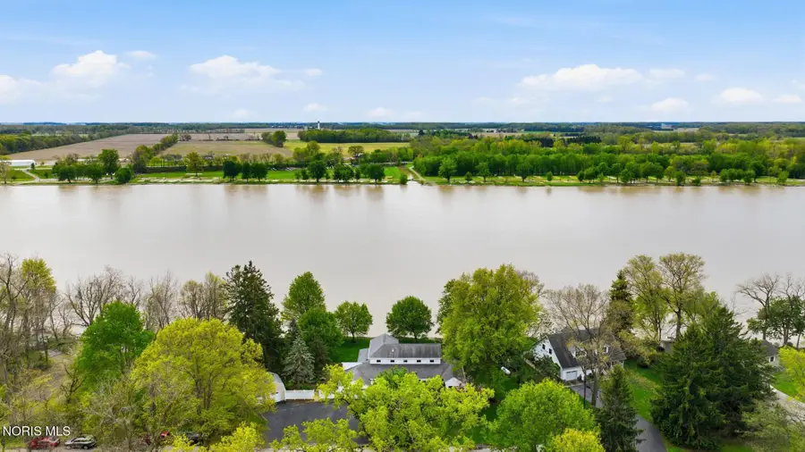 707 Catherine Drive, Liberty Center, OH 43532 - #2