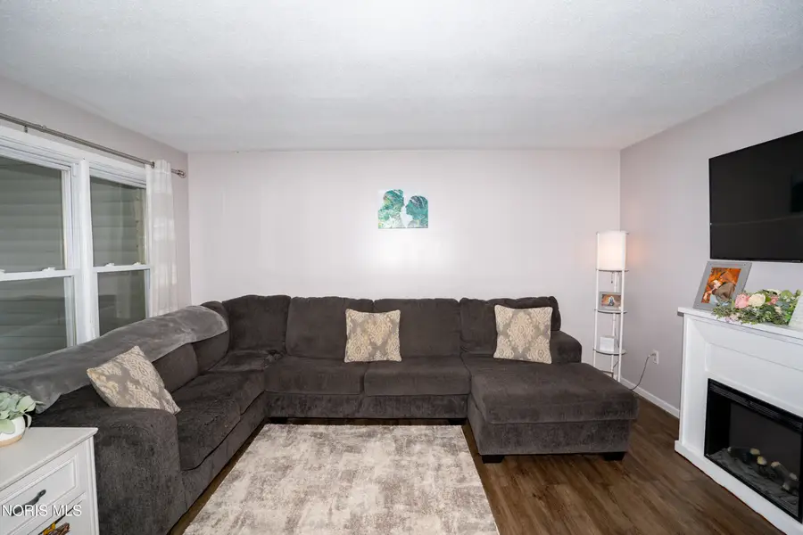 533 Jadine Drive, Defiance, OH 43512 - #3