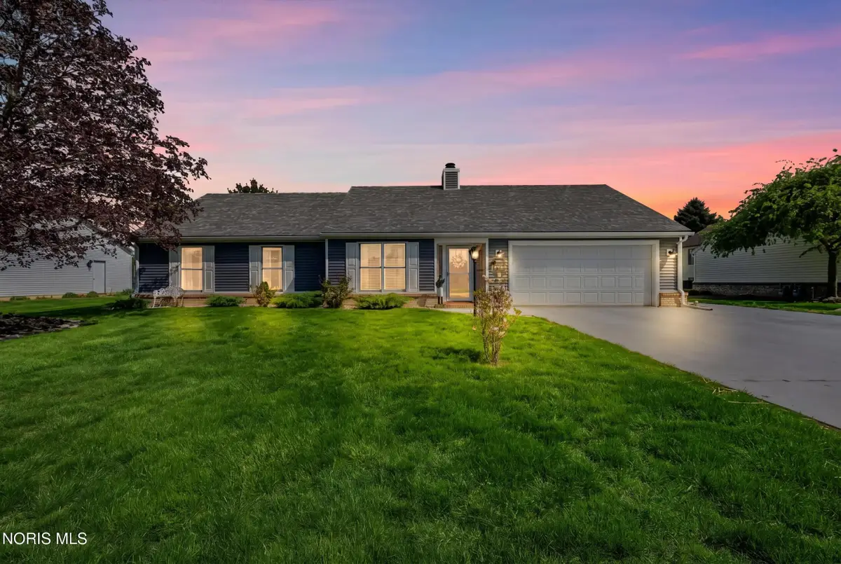 23542 E 4th Street, Grand Rapids, OH 43522 - #1