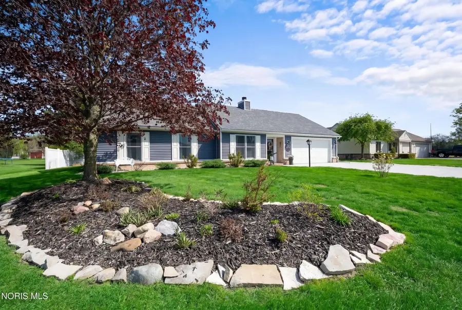 23542 E 4th Street, Grand Rapids, OH 43522 - #2