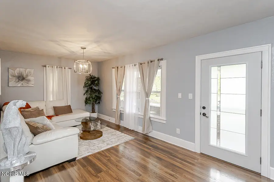 1135 Hawk Street, Toledo, OH 43612 - #3