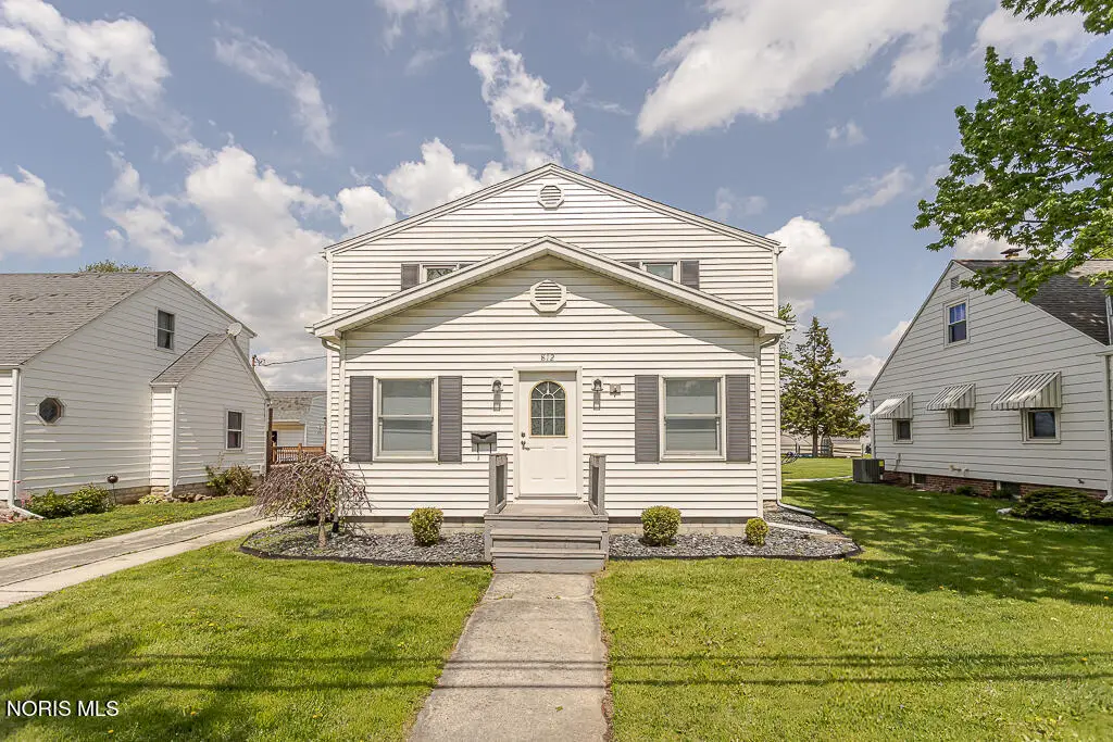 812 W College Avenue, Woodville, OH 43469 - #1