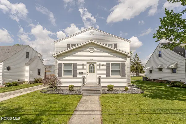 812 W College Avenue, Woodville, OH 43469