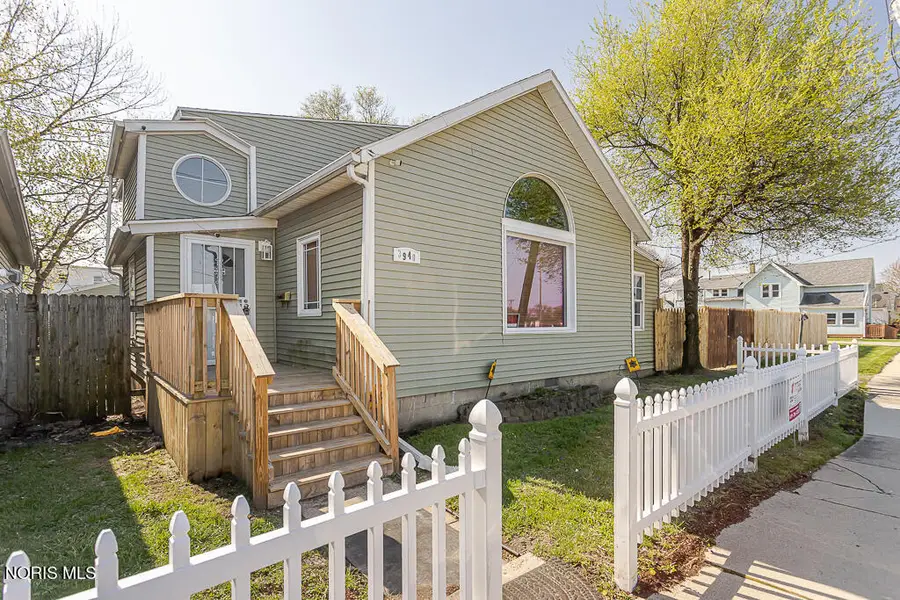 3940 Canada Southern Avenue, Toledo, OH 43612 - #2