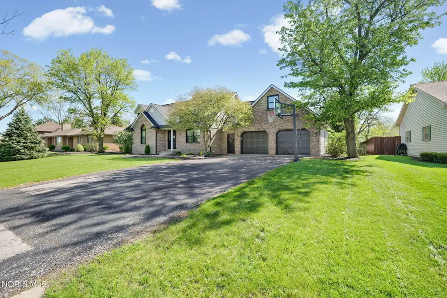 827 Abbey Lane, Findlay, OH 45840 - #3