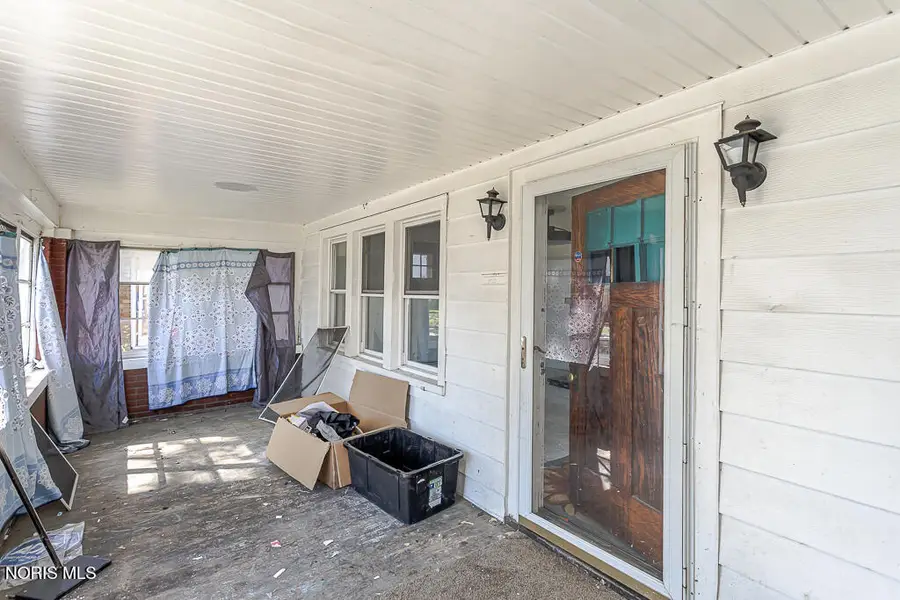 516 Geneva Avenue, Toledo, OH 43609 - #3