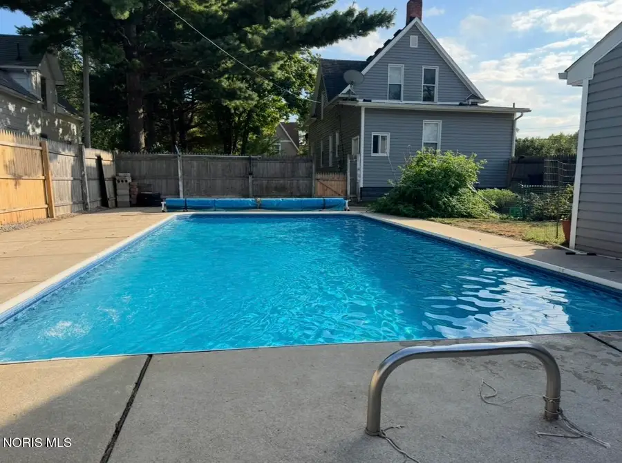 208 Cass Street, Swanton, OH 43558 - #3
