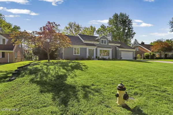 2128 Evergreen Road, Ottawa Hills, OH 43606