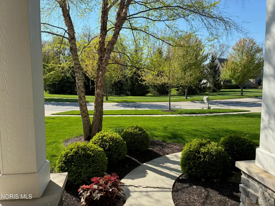 3832 Timber Valley Drive, Maumee, OH 43537 - #3