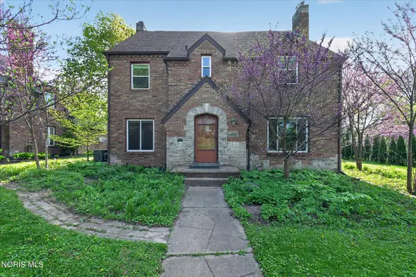 2204 Orchard Road, Ottawa Hills, OH 43606