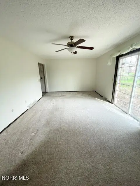 3262 Springtime Drive, Oregon, OH 43616 - #3