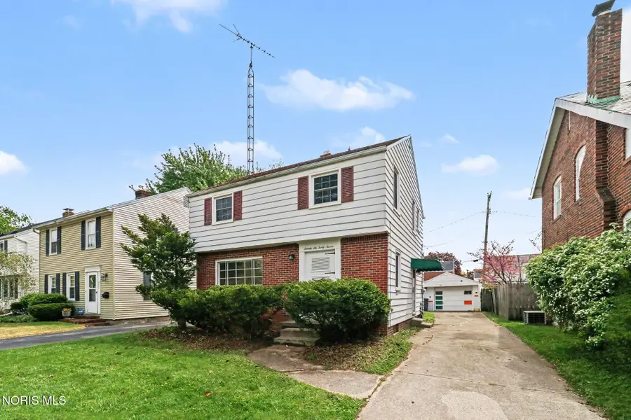2647 Stamford Drive, Toledo, OH 43614 - #3
