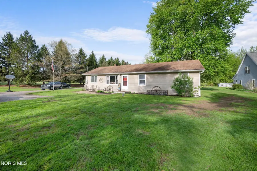 3267 County Road 1, Swanton, OH 43558 - #3