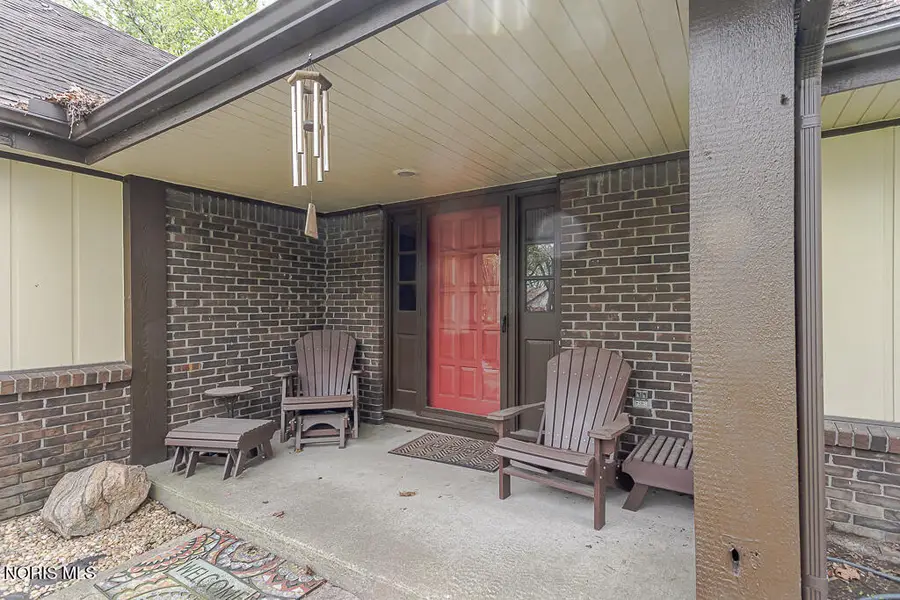 2352 Winterset Drive, Toledo, OH 43614 - #3