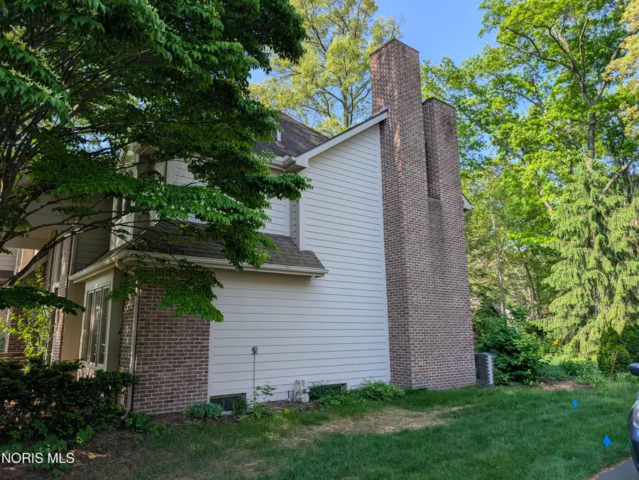 2805 Spring Water Drive, Toledo, OH 43617 - #3