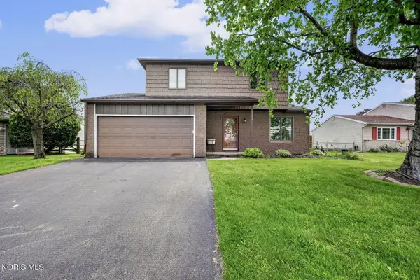 3378 Bordeaux Rue, Northwood, OH 43619