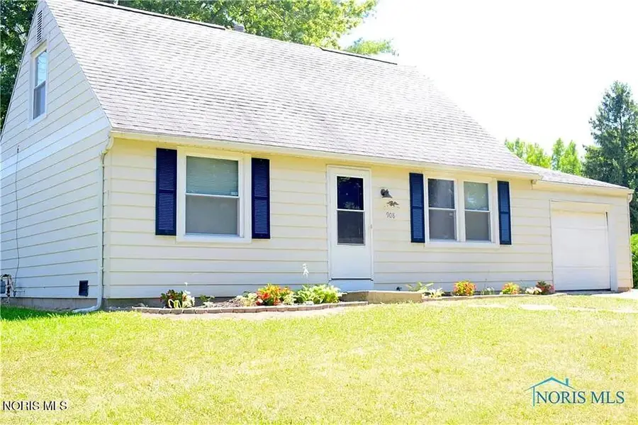 908 Burke Glen Road, Toledo, OH 43607 - #2