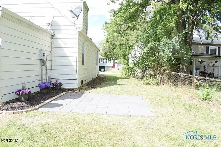 908 Burke Glen Road, Toledo, OH 43607 - #3