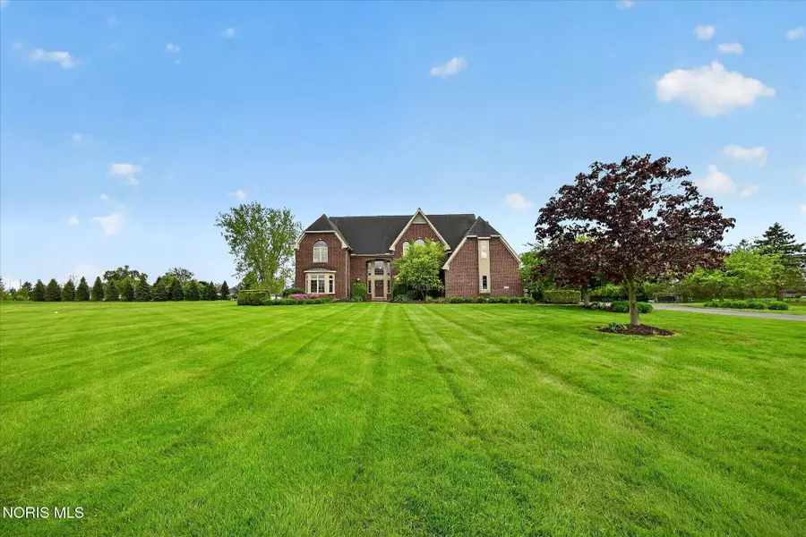 9211 Shadow Brook Drive, Sylvania, OH 43560 - #3
