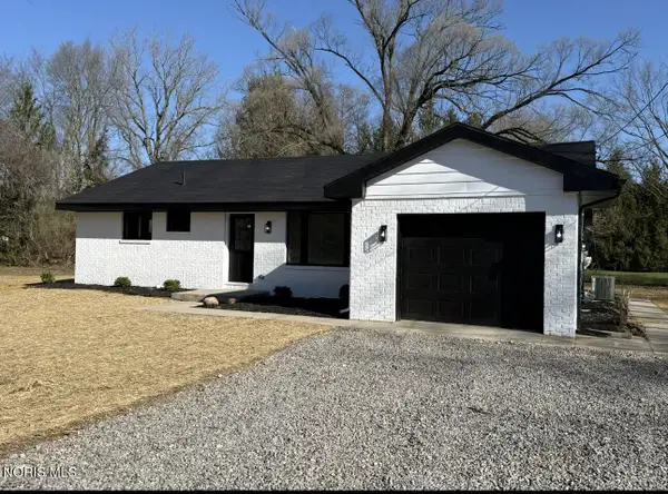 1568 County Road D, Swanton, OH 43558