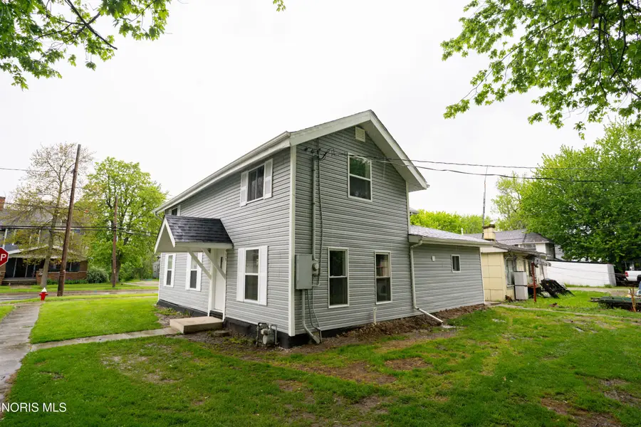 919 Holgate Avenue, Defiance, OH 43512 - #3